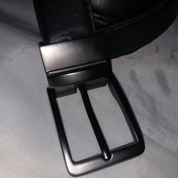Mens Reversible Leather Belt Black Brown Gunmetal Buckle Dress Accessory 15 - Picture 4 of 4